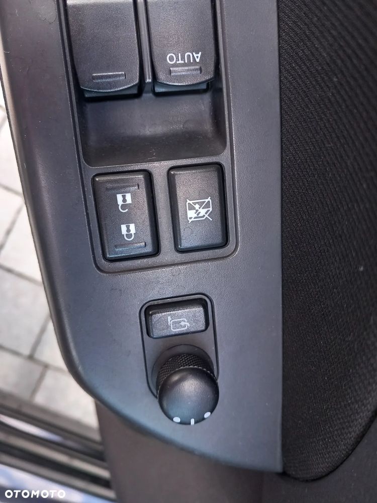 Suzuki Swift - 30