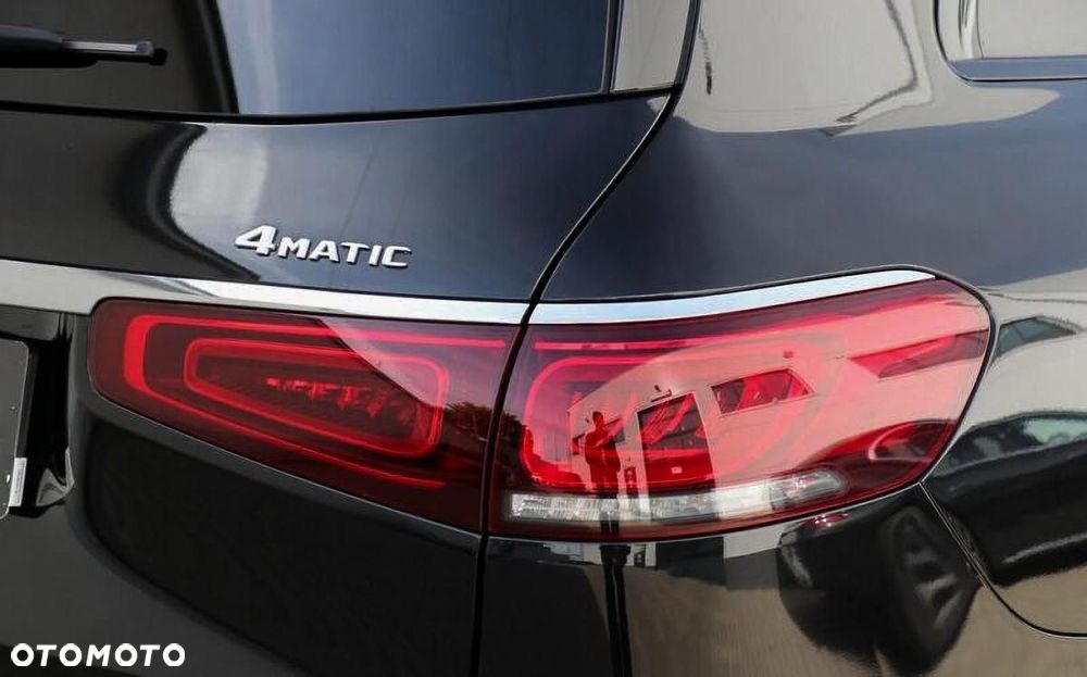 Mercedes-Benz GLS - 27