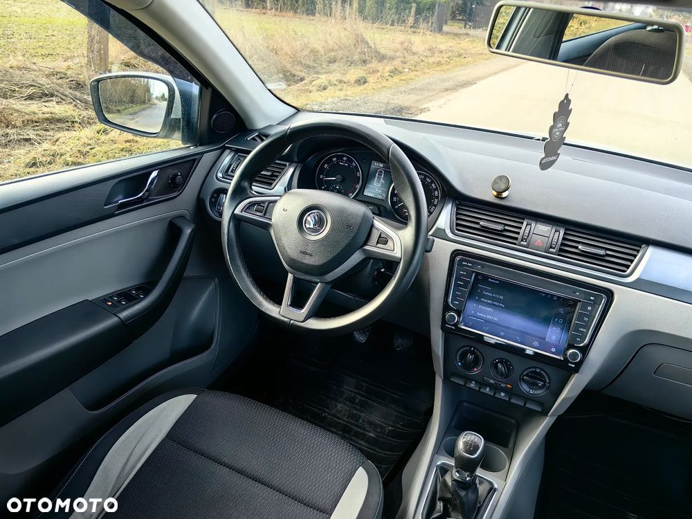 Skoda RAPID Spb 1.2 TSI Style Plus - 15