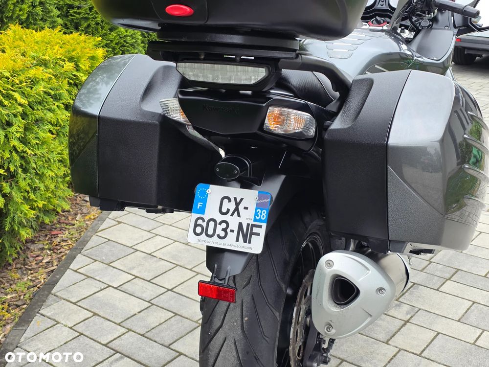 Kawasaki GTR - 13