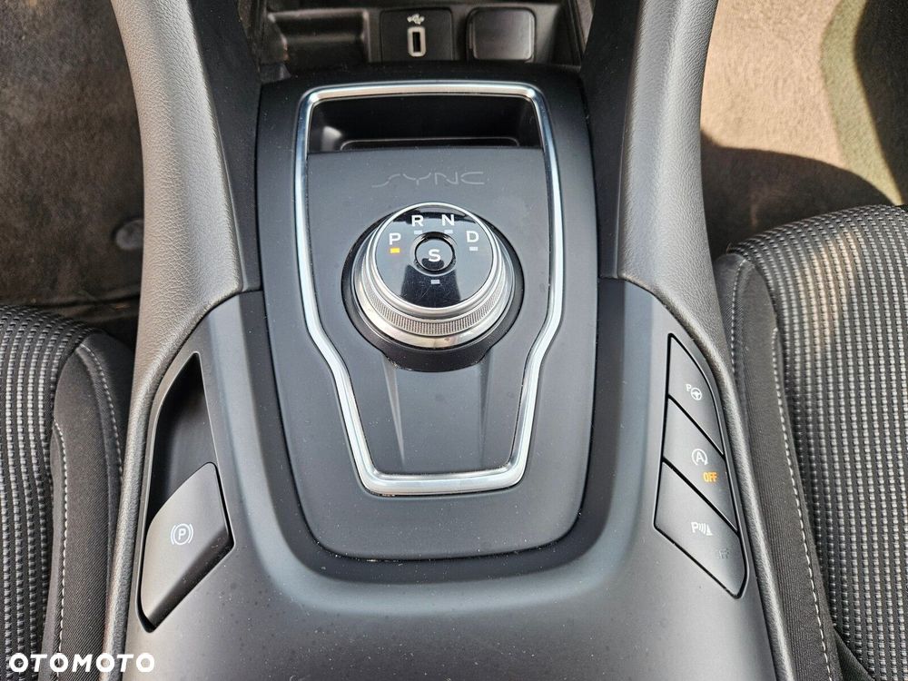 Ford Mondeo - 29