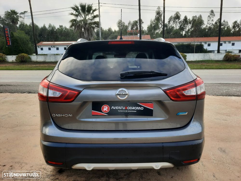 Nissan Qashqai 1.5 dCi N-Connecta 18 - 13