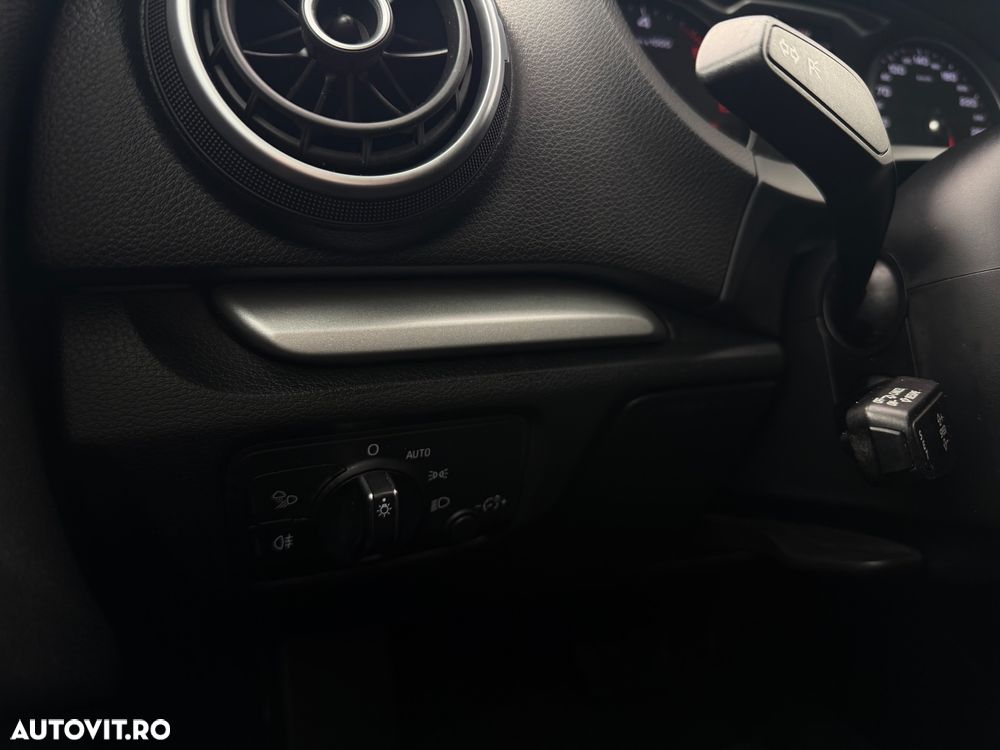 Audi A3 1.6 TDI ack S tronic - 20