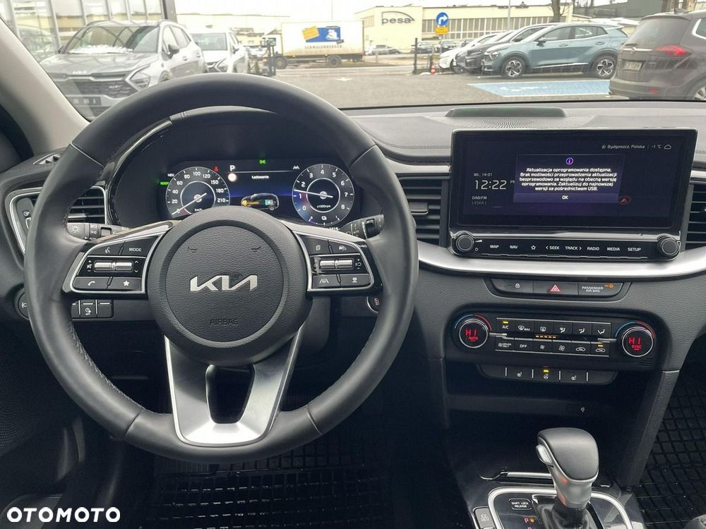 Kia XCeed - 13