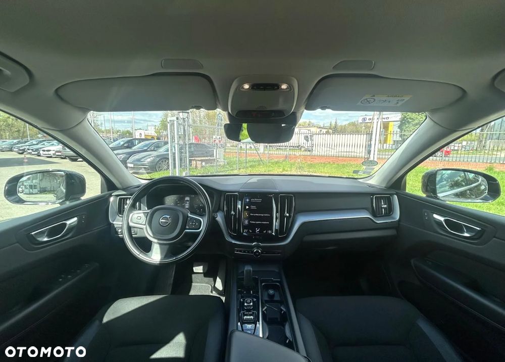 Volvo XC 60 B4 D Momentum Pro - 18