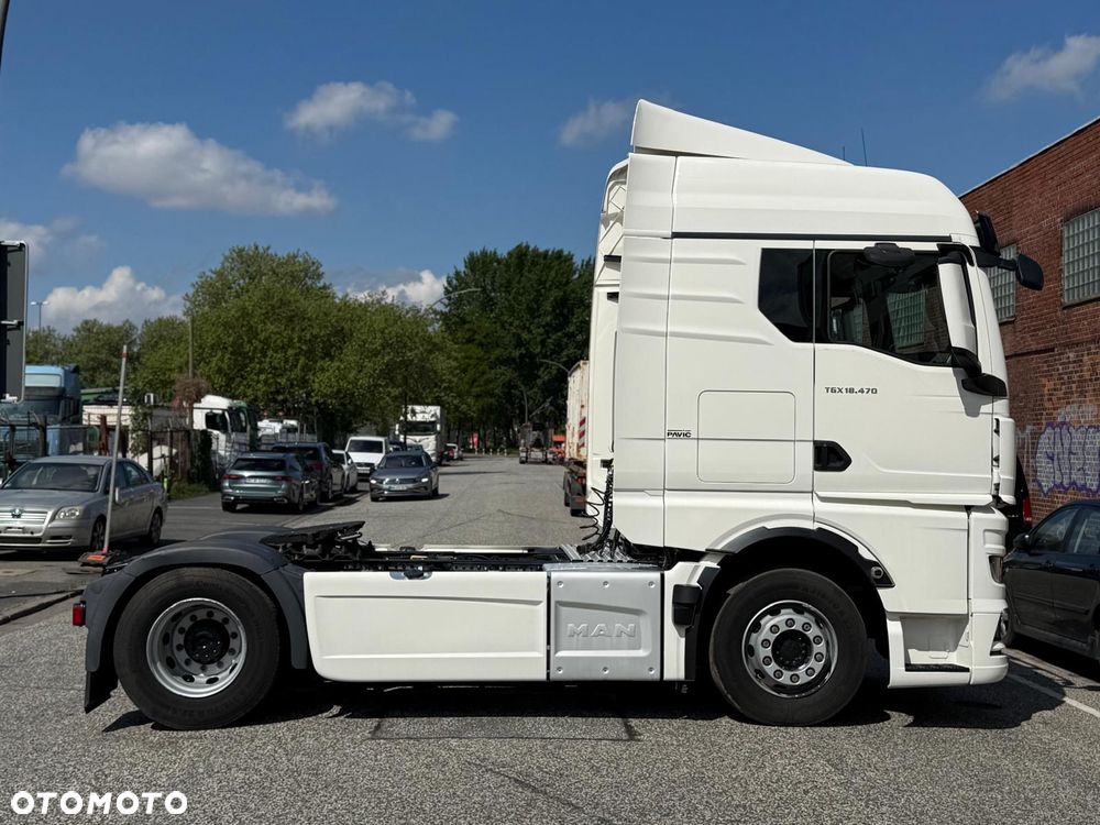 MAN TGX 18.470 / PRZEBIEG TYLKO 99 000 KM !!!/ ACC / FULL LED / RETARDER / DUŻA NAVI / VIRTUAL KOKPIT - 4