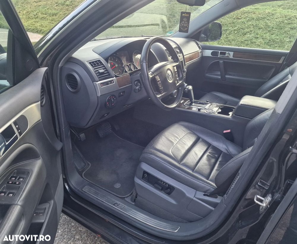 Volkswagen Touareg - 17