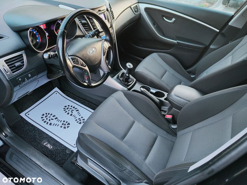 Hyundai i30 blue Kombi 1.6 GDi Style - 8