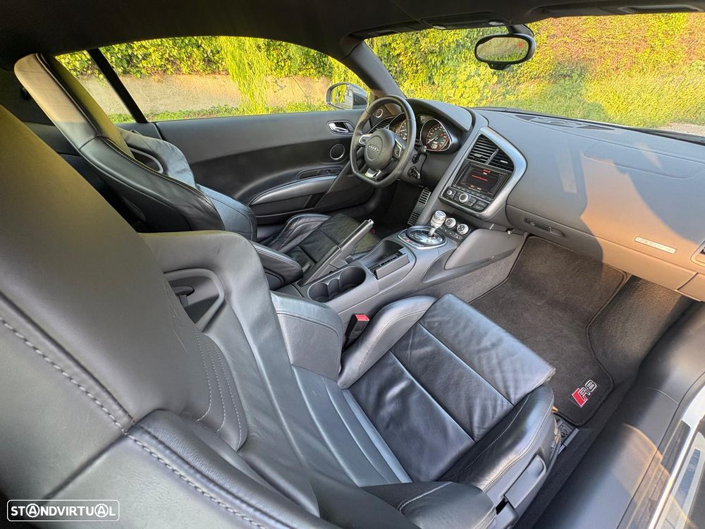 Audi R8 Coupé 5.2 FSI quattro R tronic - 32