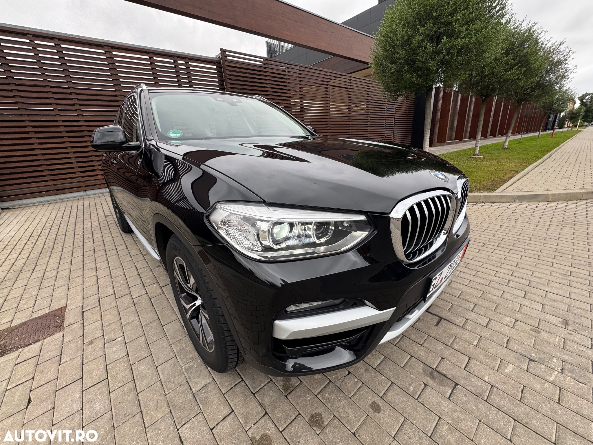BMW X3 xDrive20i AT xLine - 12