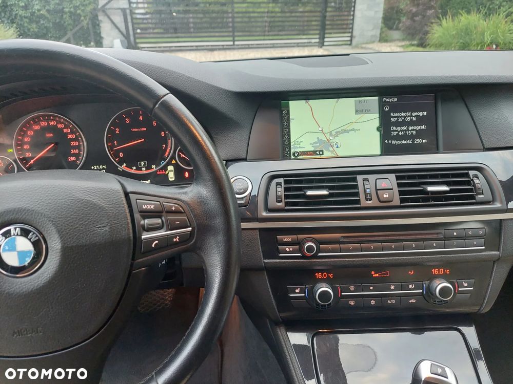 BMW Seria 5 528i - 19