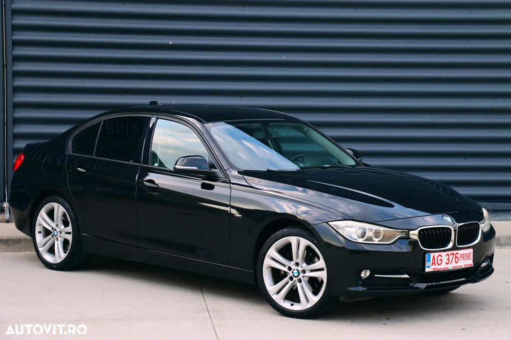 BMW Seria 3 320d Aut. Sport Line - 25