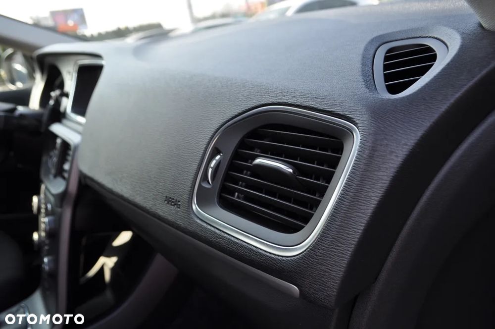 Volvo V40 T3 Drive-E Dynamic Edition - 35