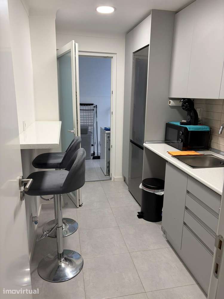 T1 Remodelado Queluz - Possibilidade 100% - Grande imagem: 2/13