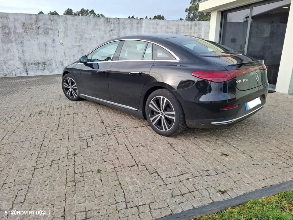 Mercedes-Benz EQE 300 Electric Art - 2