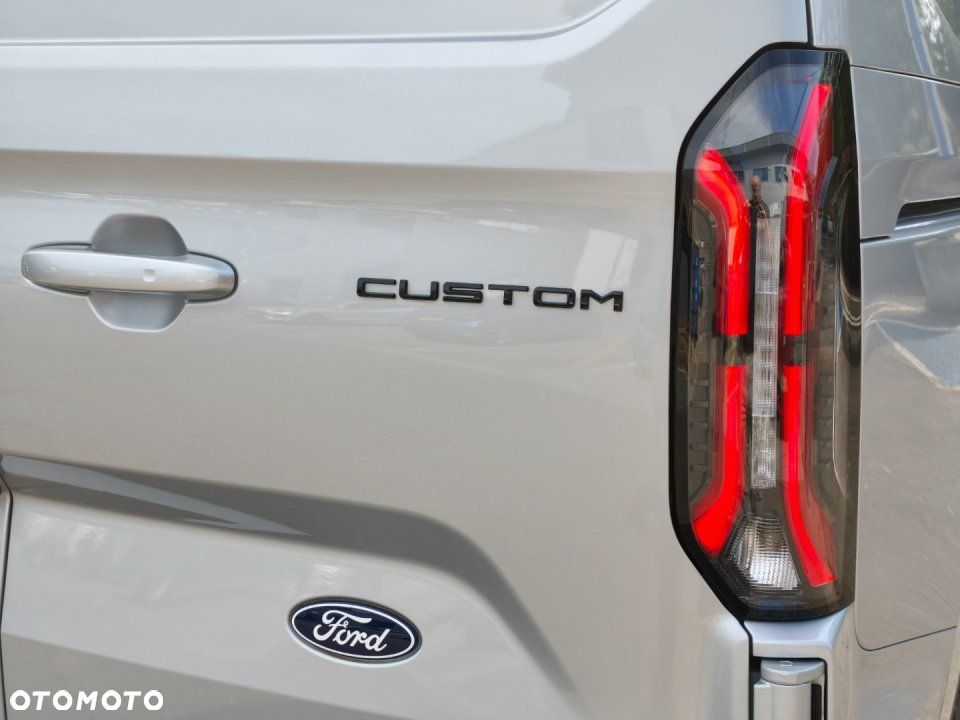 Ford Transit Custom - 12