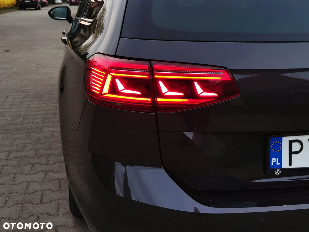 Volkswagen Passat 1.6 TDI SCR DSG Business - 8
