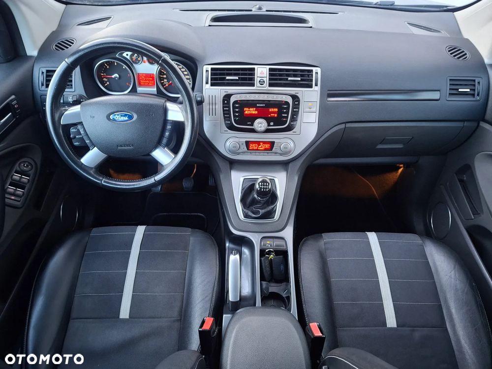 Ford Kuga 2.0 TDCi 4x4 Trend - 30