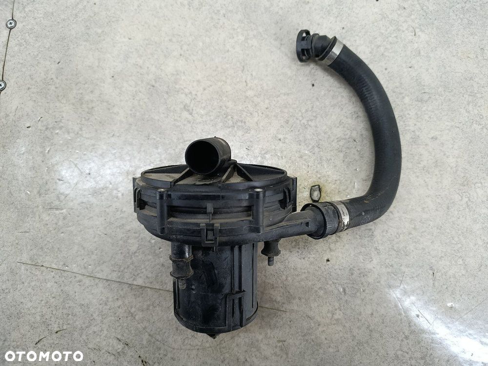 POMPA POWIETRZA WTÓRNEGO BMW 3 E46 72216676 72185275 PIERBURG 1.9 8V 318i - 3