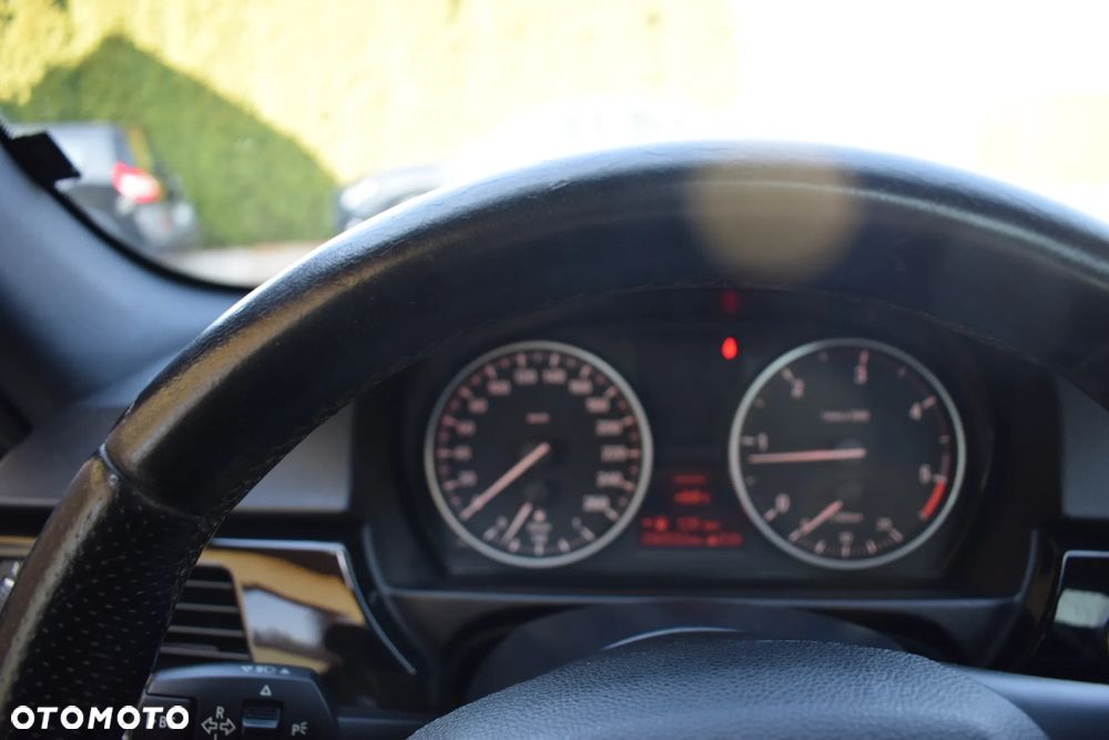 BMW Seria 3 - 34