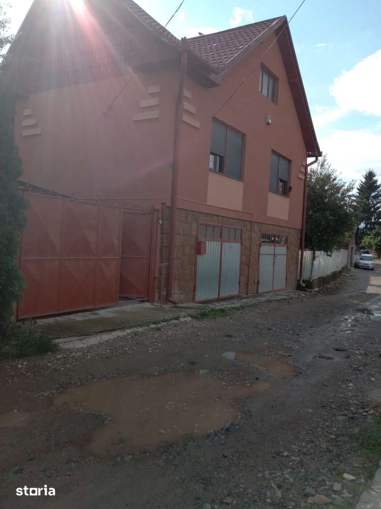 Casă spațioasă de vânzare în Turda - Imagine principală: 2/4