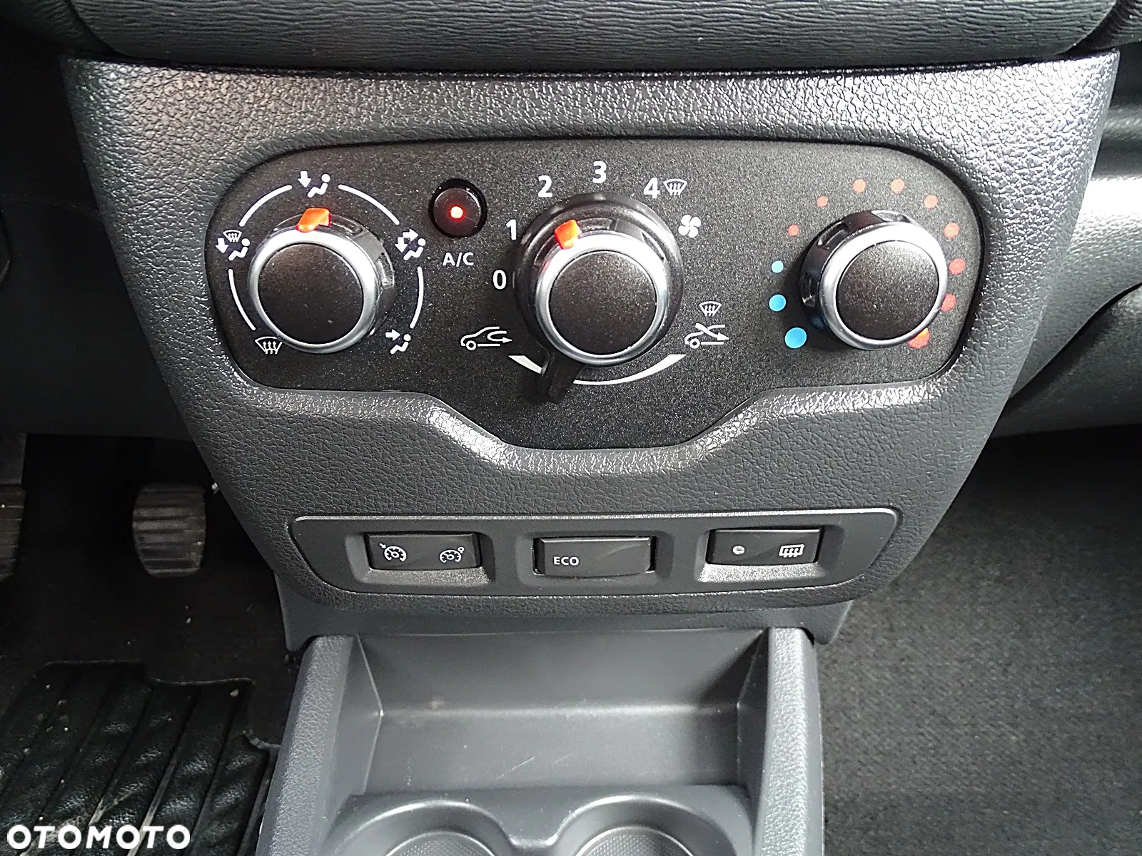 Dacia Lodgy TCe 130 GPF (7-Sitzer) Comfort - 29