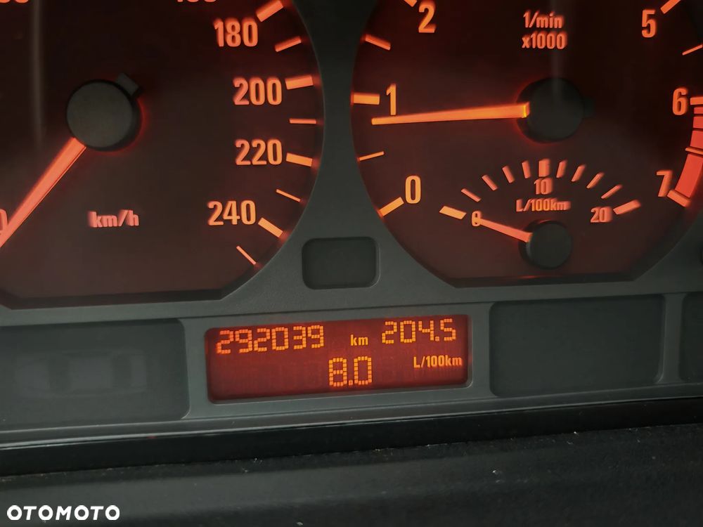 BMW Seria 3 - 34