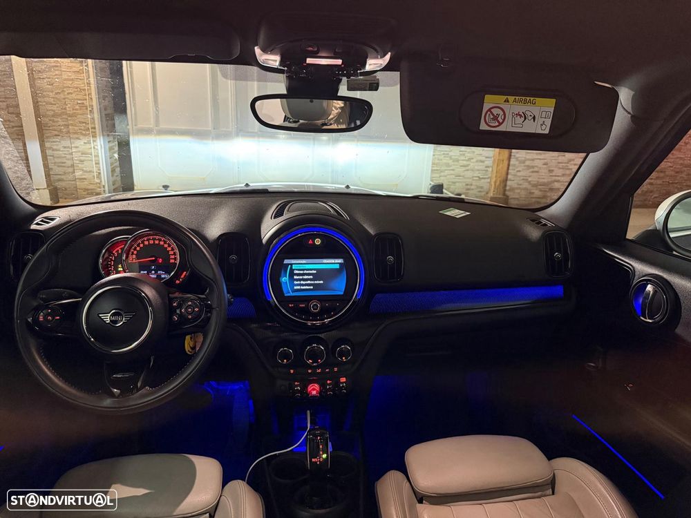 MINI Countryman Cooper D ALL4 Auto - 8