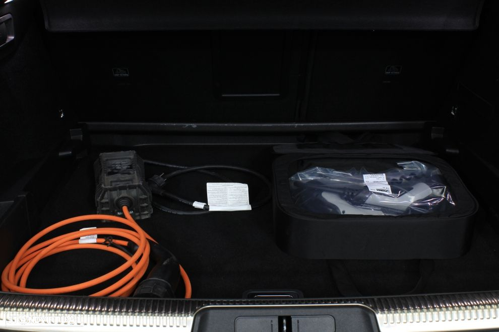 DS DS7 Crossback E-Tense Performance Line EAT8 - 27