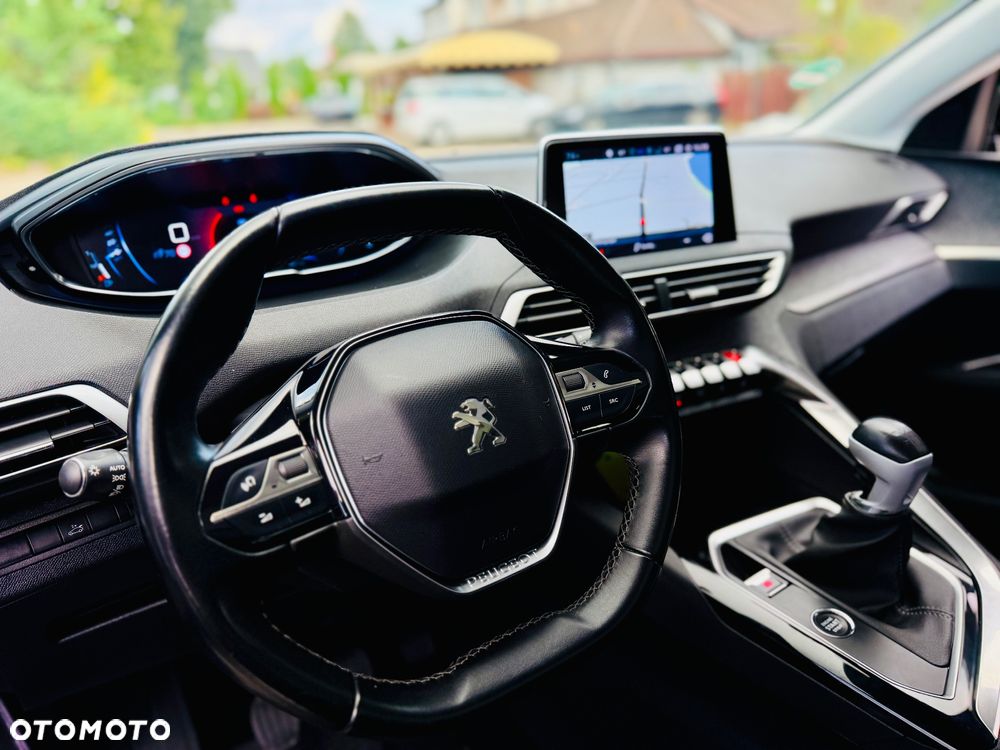 Peugeot 5008 1.5 BlueHDi Allure Pack S&S - 8