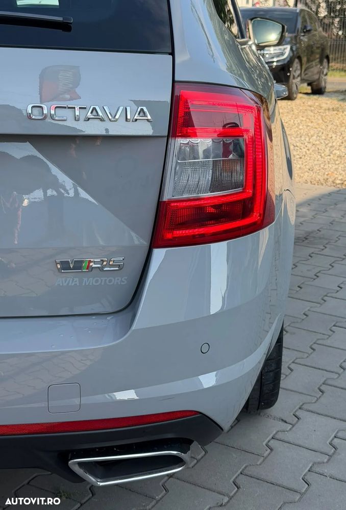 Skoda Octavia 2.0 TDI DSG 4X4 RS - 8
