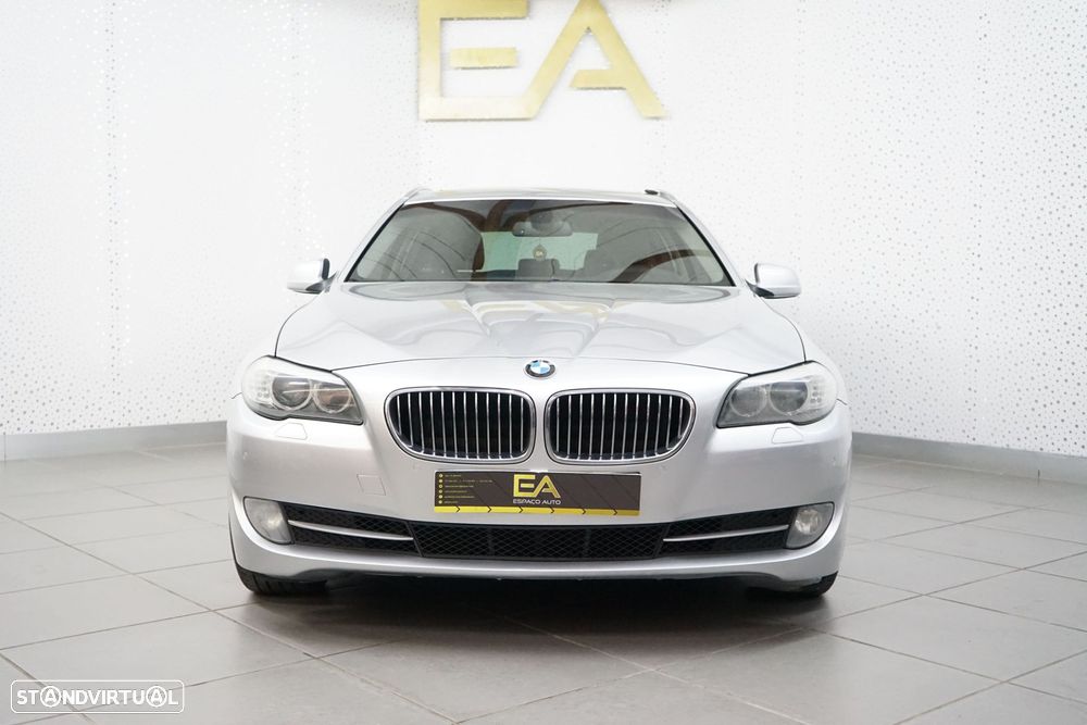 BMW 320 d Touring Auto Exclusive - 2