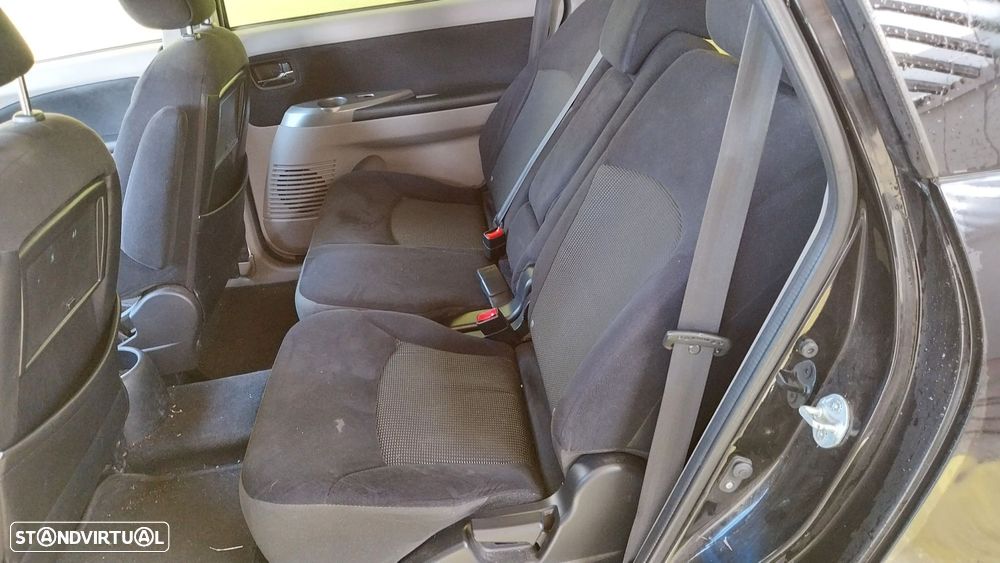 Mitsubishi Grandis 2.0 DI-D Invite FPF - 14