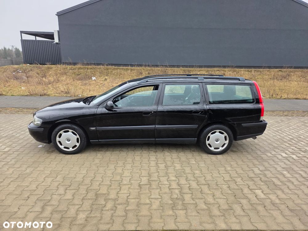 Volvo V70 2.4 Premium - 10