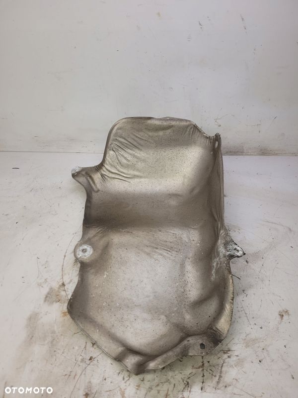 OSŁONA TERMICZNA AUDI A3 LIFT VW GOLF 1K0825721E - 2