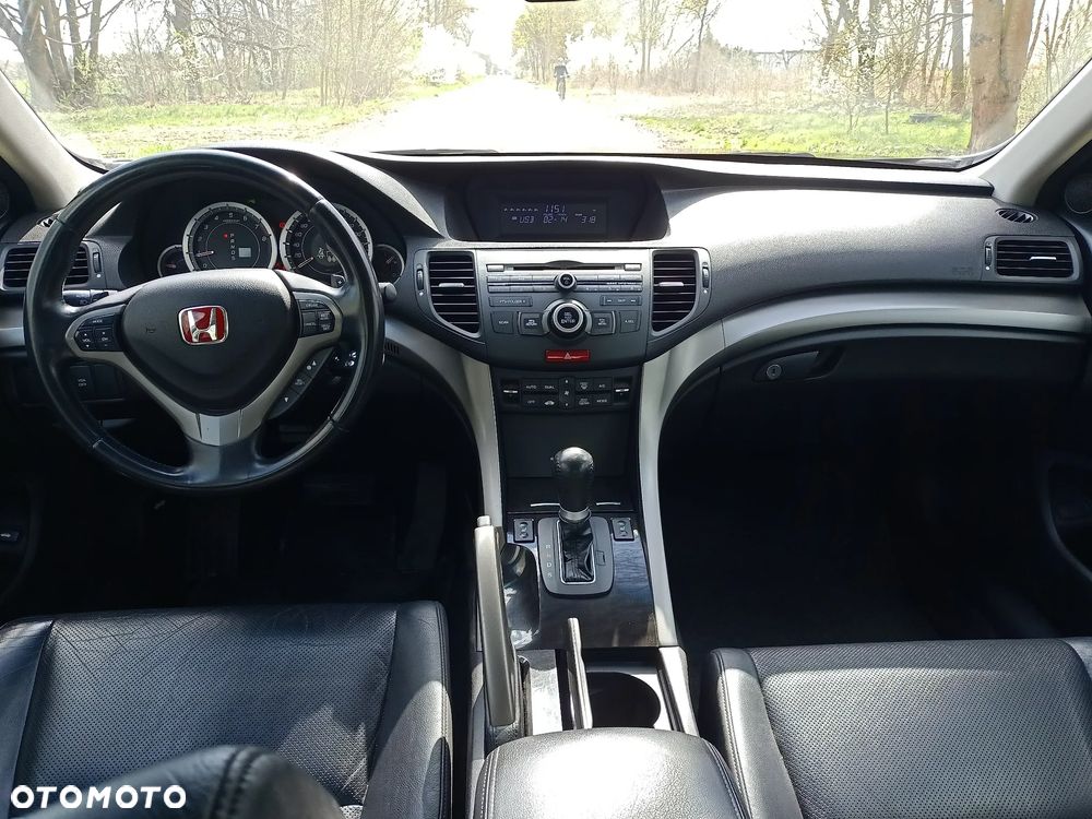 Honda Accord 2.4 Executive - 16