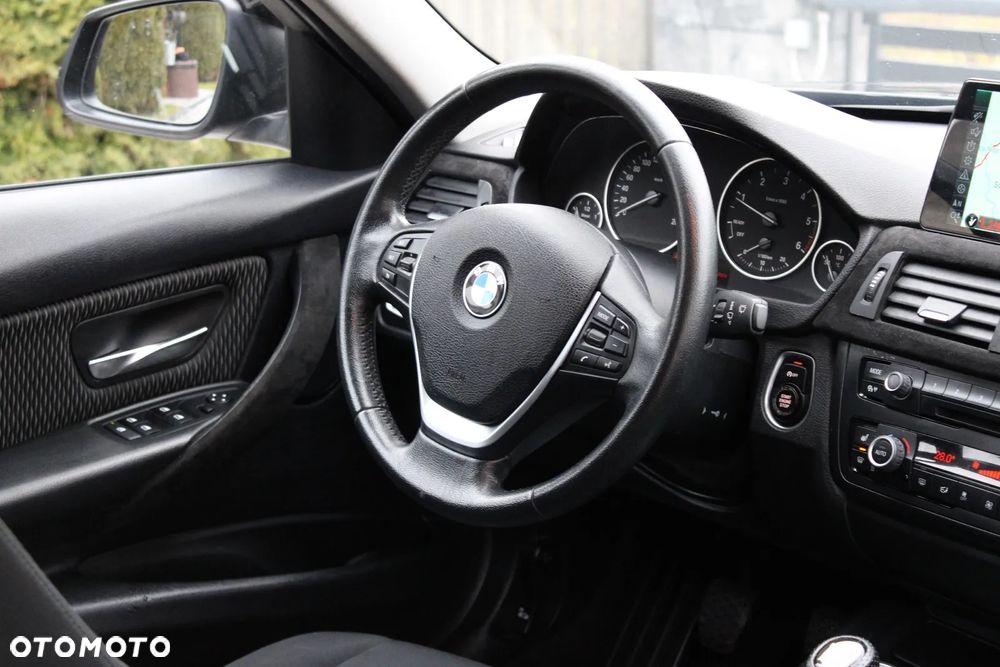 BMW Seria 3 - 29