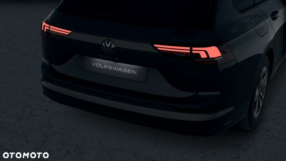 Volkswagen Golf - 8