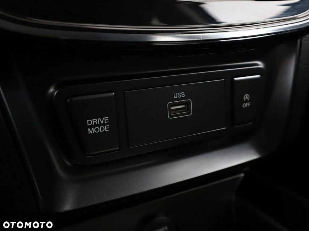 SsangYong/KGM Tivoli 1.5 T-GDi 2WD Automatik Black - 28