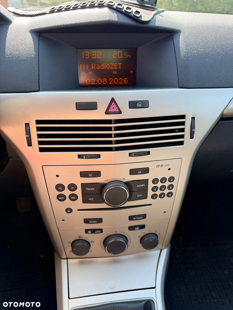 Opel Astra 1.6 Sport - 11