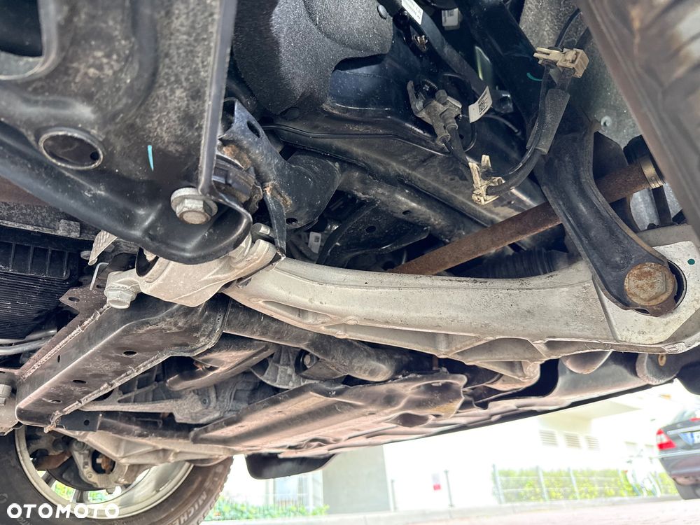 Jeep Grand Cherokee 3.6 V6 Pentastar 4WD Automatik Laredo - 30