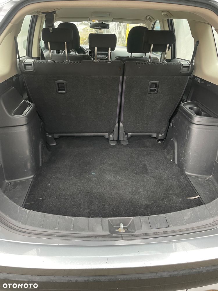 Mitsubishi Outlander 2.0 Invite + 2WD - 12