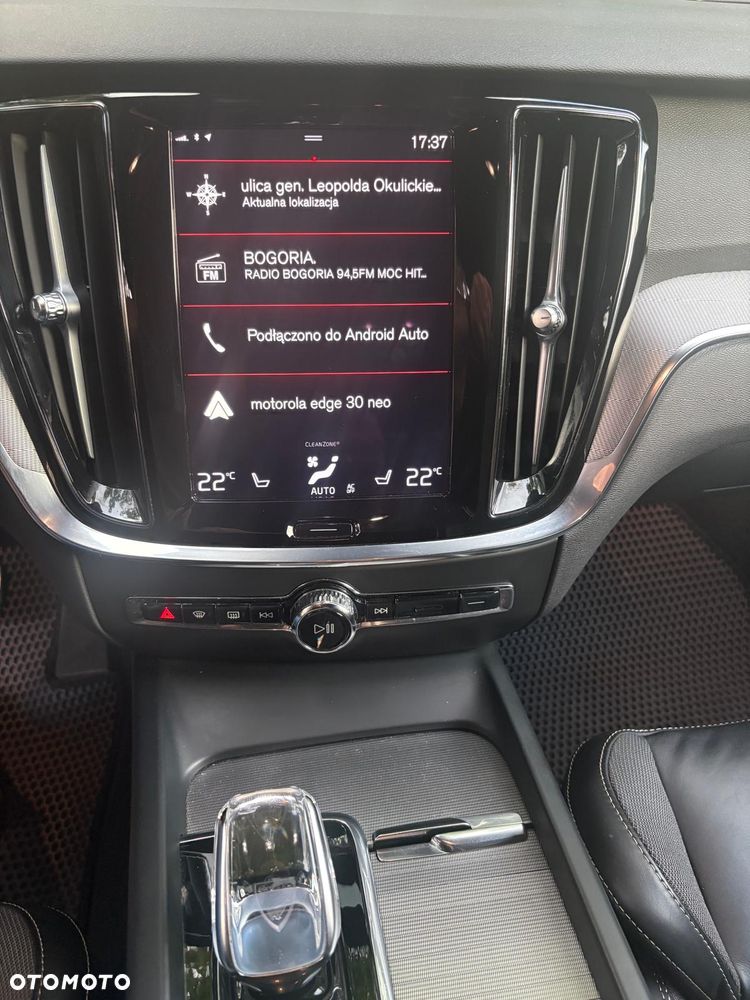 Volvo S60 B4 B R-Design - 13
