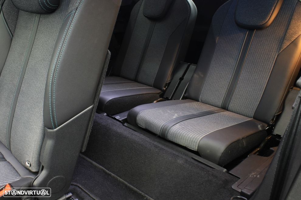 Peugeot 5008 1.2 PureTech Allure Pack - 28