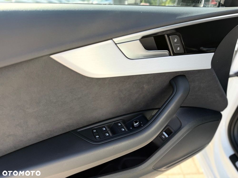 Audi A4 Avant 2023