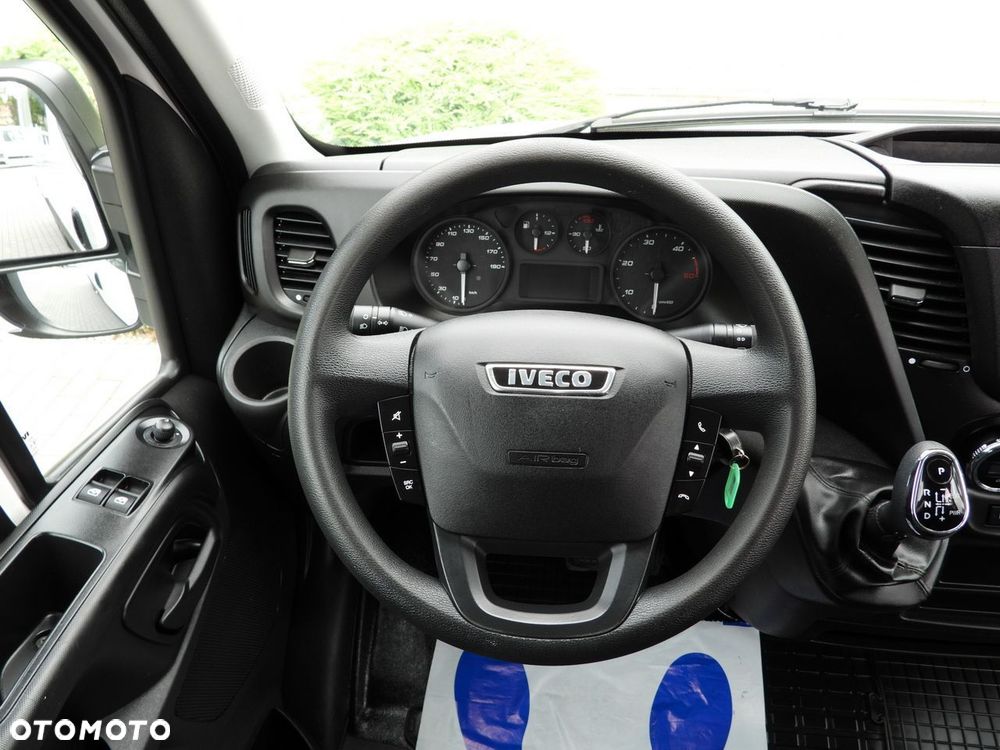 Iveco DAILY 35S16 FURGON BRYGADÓWKA 7 MIEJSC AUTOMAT HI-MATIC KLIMATYZACJA  160KM - 27
