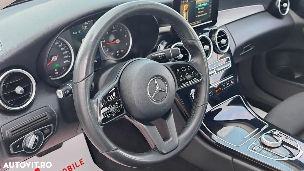 Mercedes-Benz C - 22
