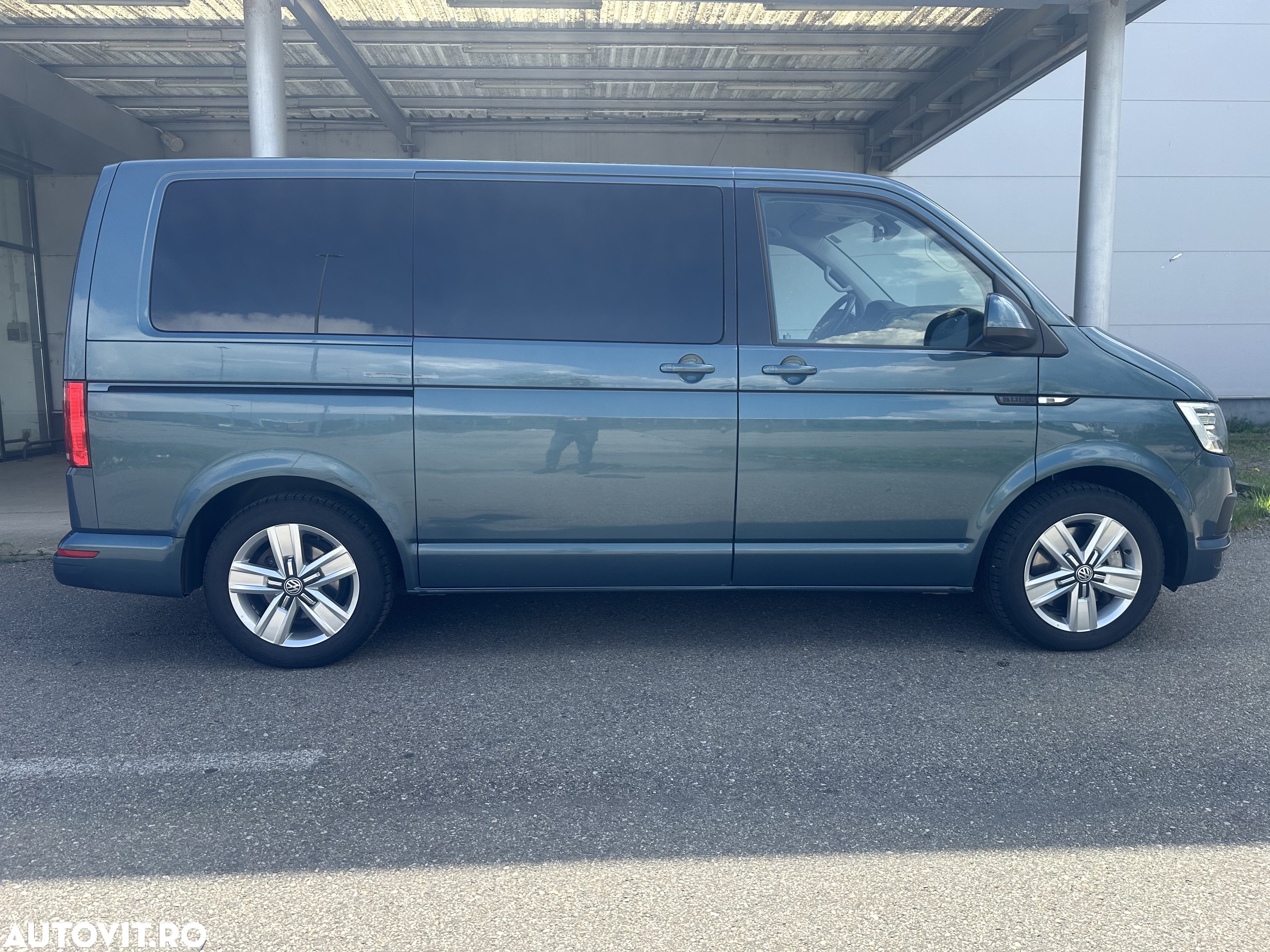 Volkswagen Multivan - 4