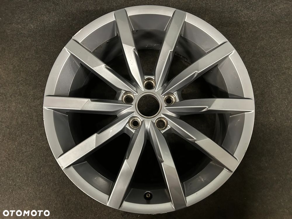 Alufelga VW Passat B8 18 cali 5x112 1szt. 3G0601025Q - 1