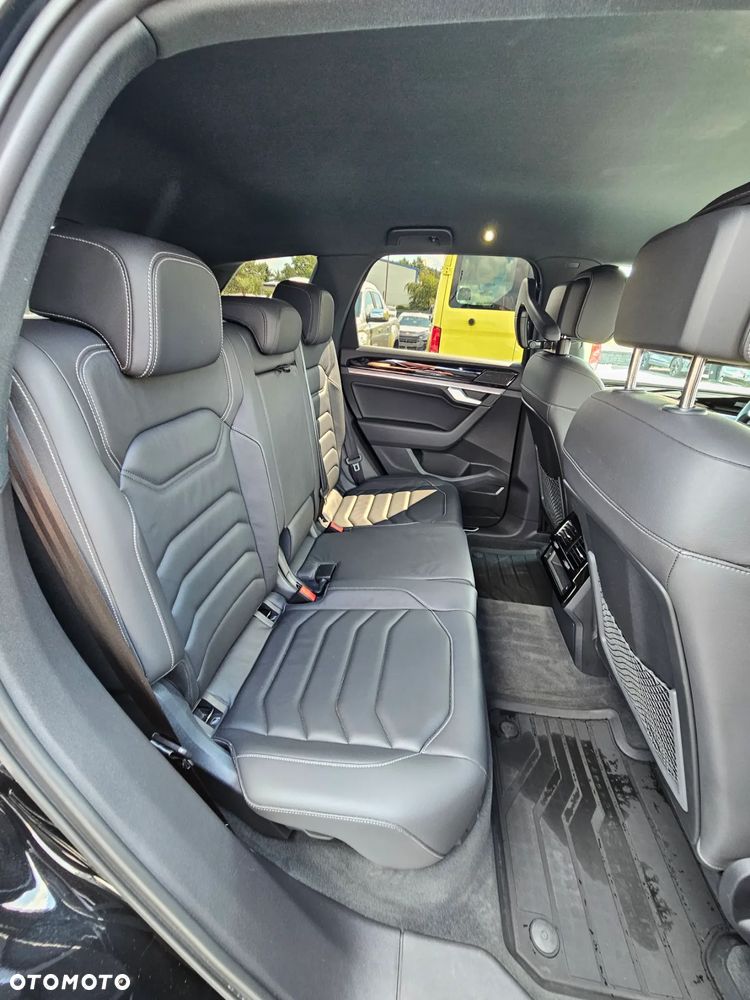 Volkswagen Touareg 3.0 V6 TFSI 4Motion R-Line - 34